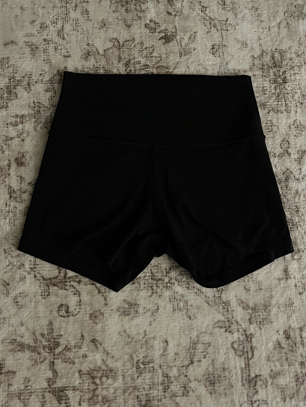 🖤Lululemon Align Black High-Rise Shorts 🖤
